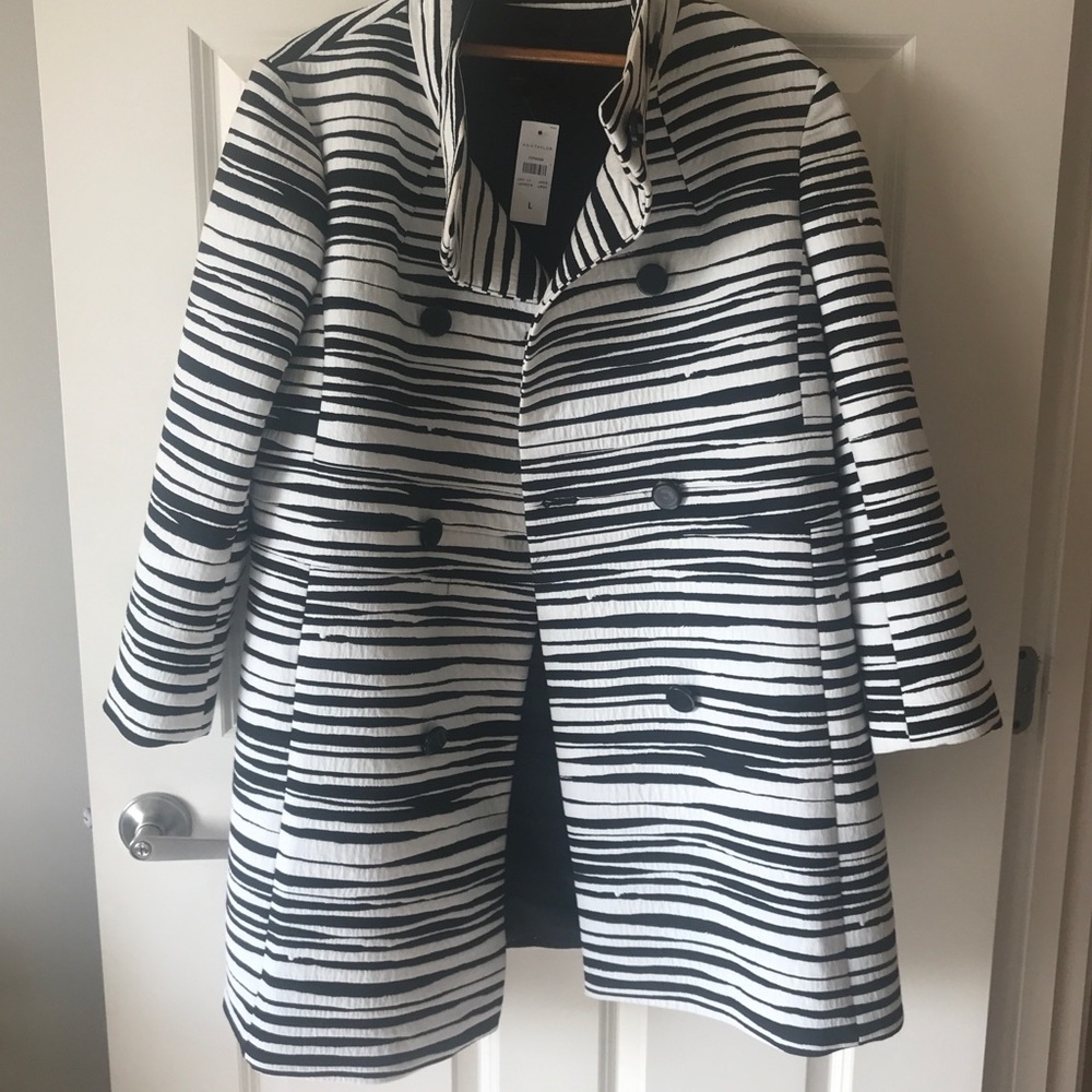 Ann Taylor b & w zebra swing coat